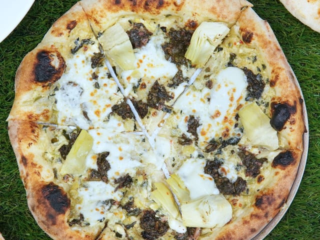 12" Spinach Artichoke.